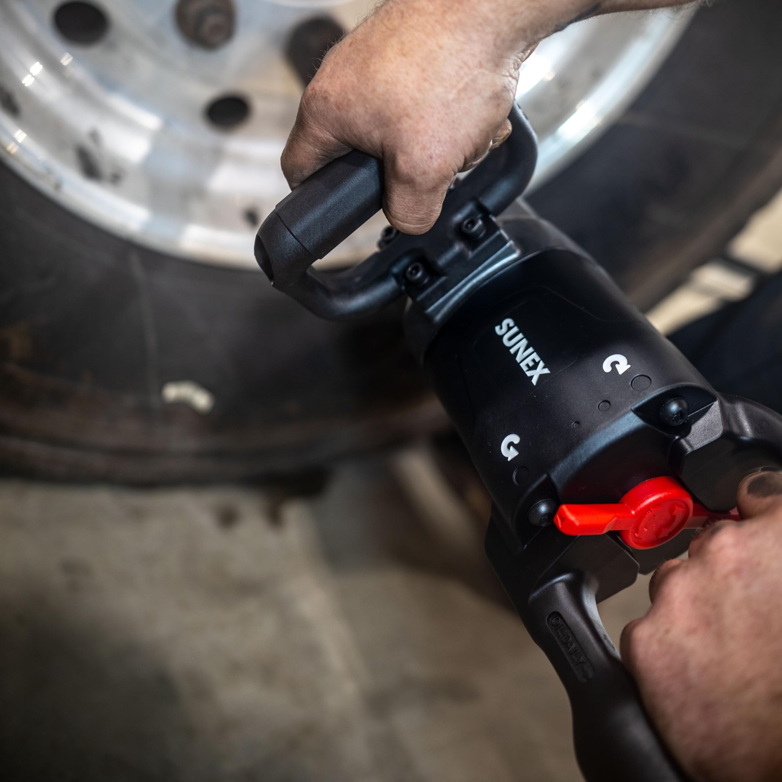 1 Inch Drive Magnesium Composite Impact Wrench with 6 Inch Anvil
